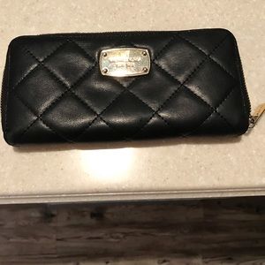 Michael Kors Large Ladies Wallet.